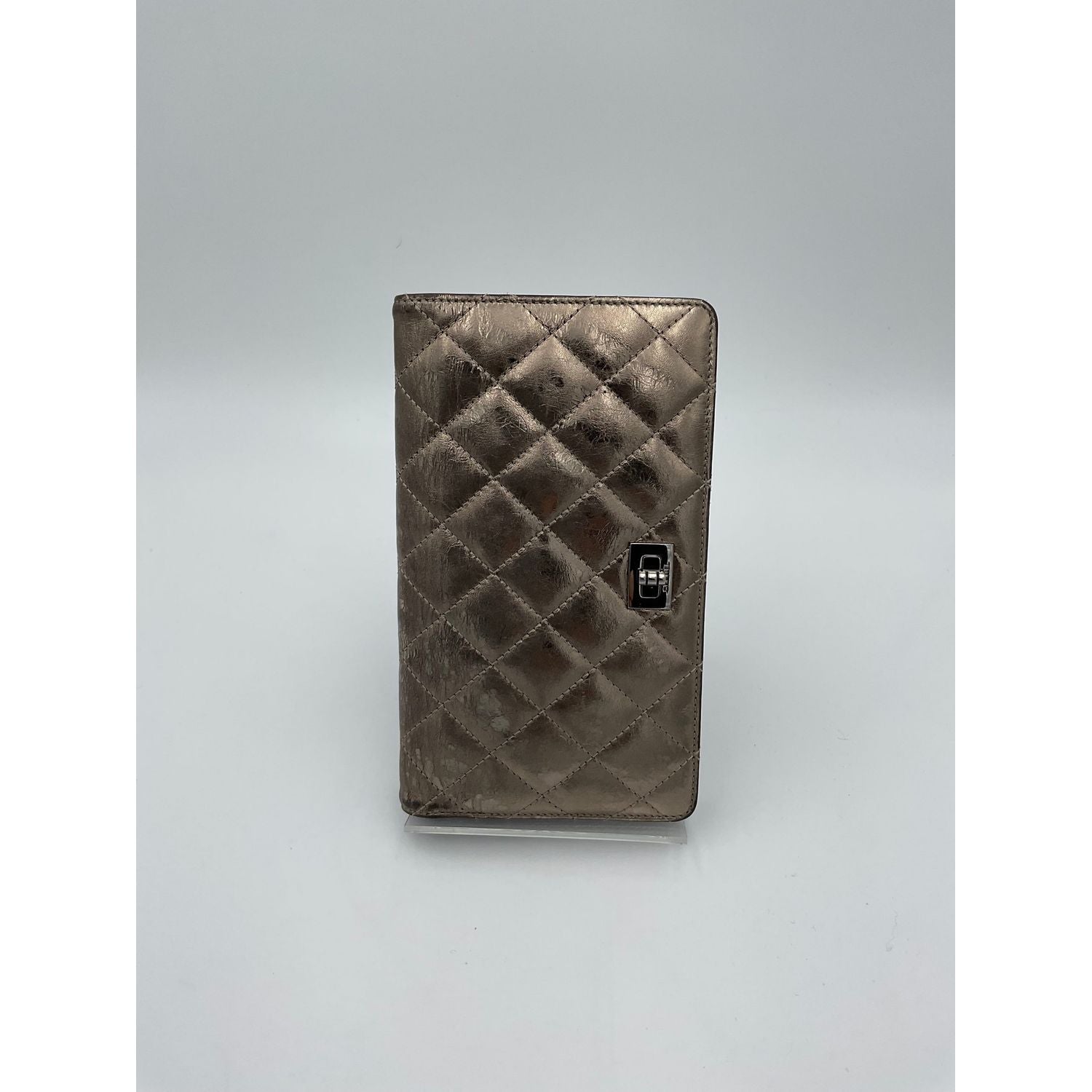 Chanel CHANEL Matèlassè Platinum Wallet