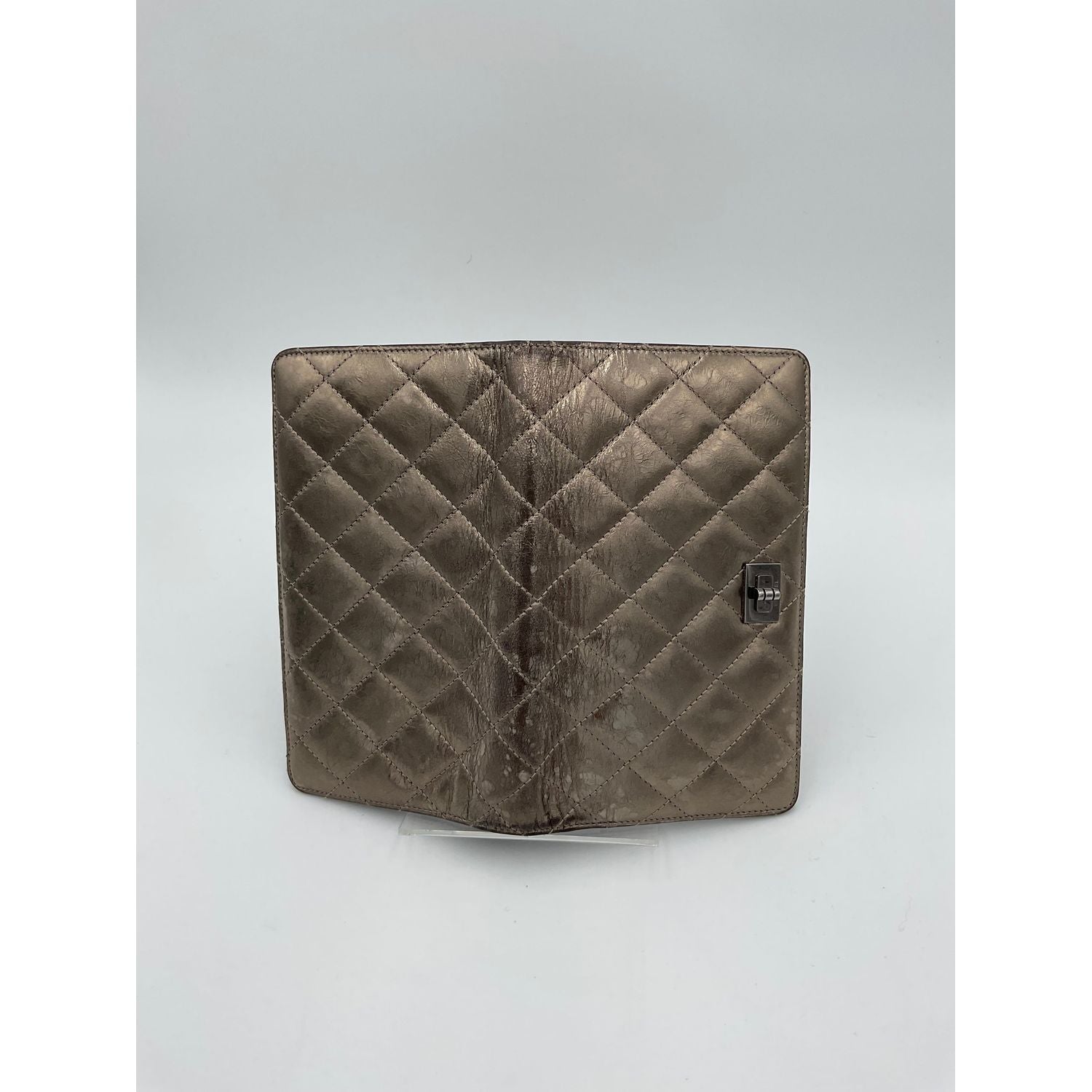 Chanel CHANEL Matèlassè Platinum Wallet