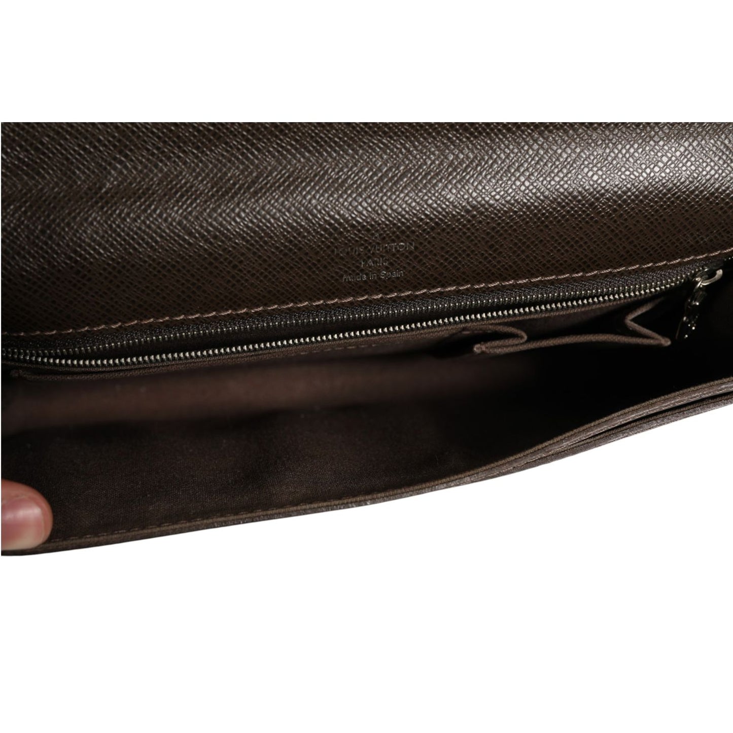 Louis Vuitton Belaia Clutch Taiga Leather