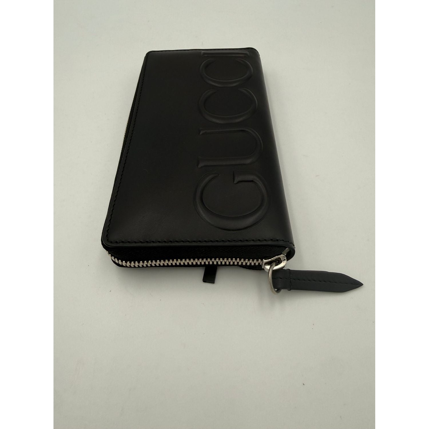 Gucci GUCCI Zip Black Front Logo Embossed Wallet