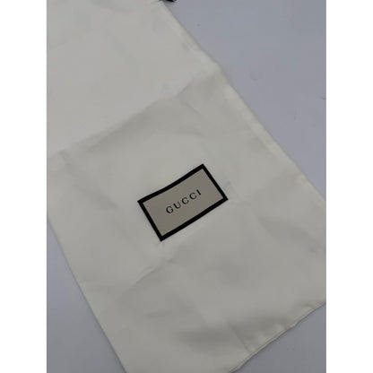 Gucci GUCCI Zip Black Front Logo Embossed Wallet