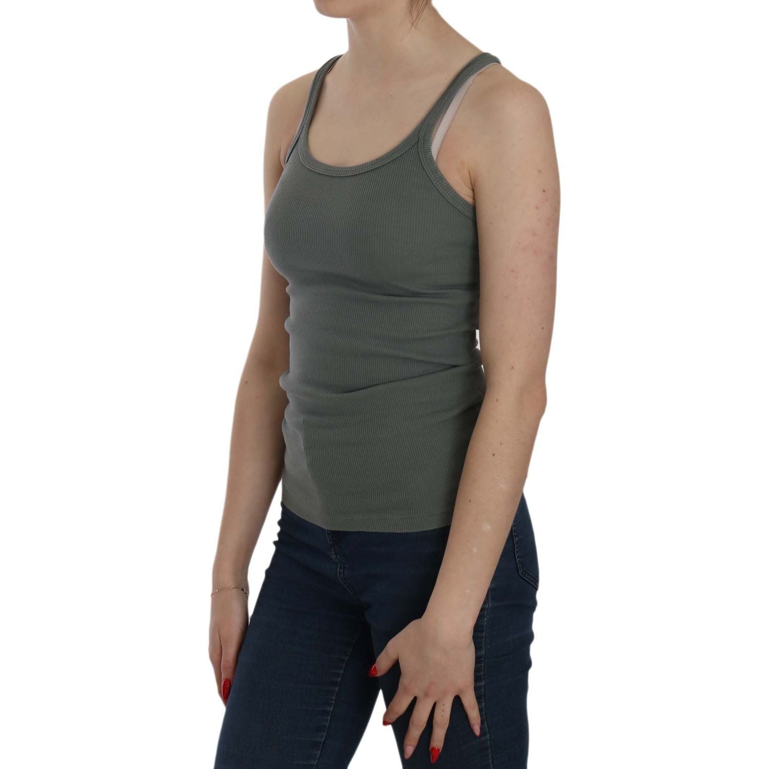 بلوزة خضراء من القطن بدون أكمام ورقبة دائرية أنيقة من PINK MEMORIES