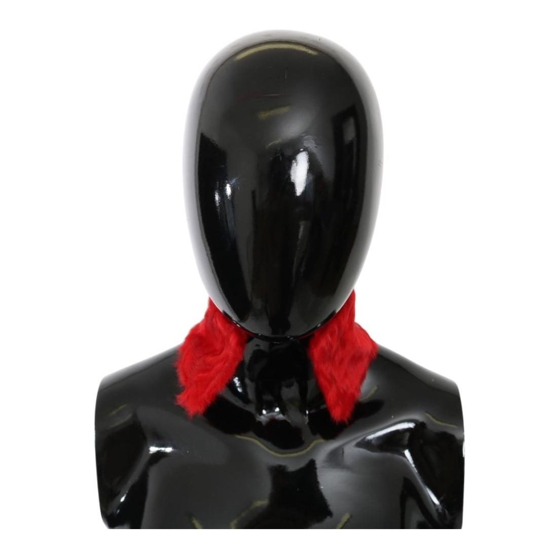 وشاح أنيق من جلد الحمل باللون الأحمر من دولتشي آند غابانا