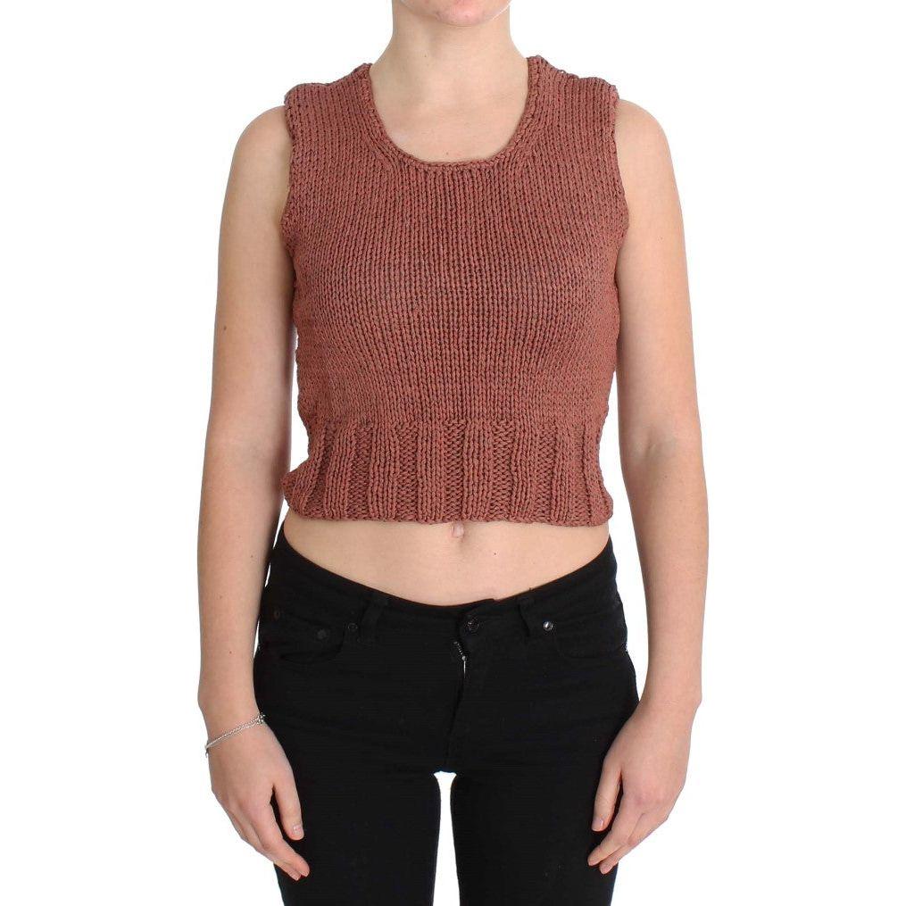 سترة محبوكة أنيقة باللون الأحمر بدون أكمام من PINK MEMORIES