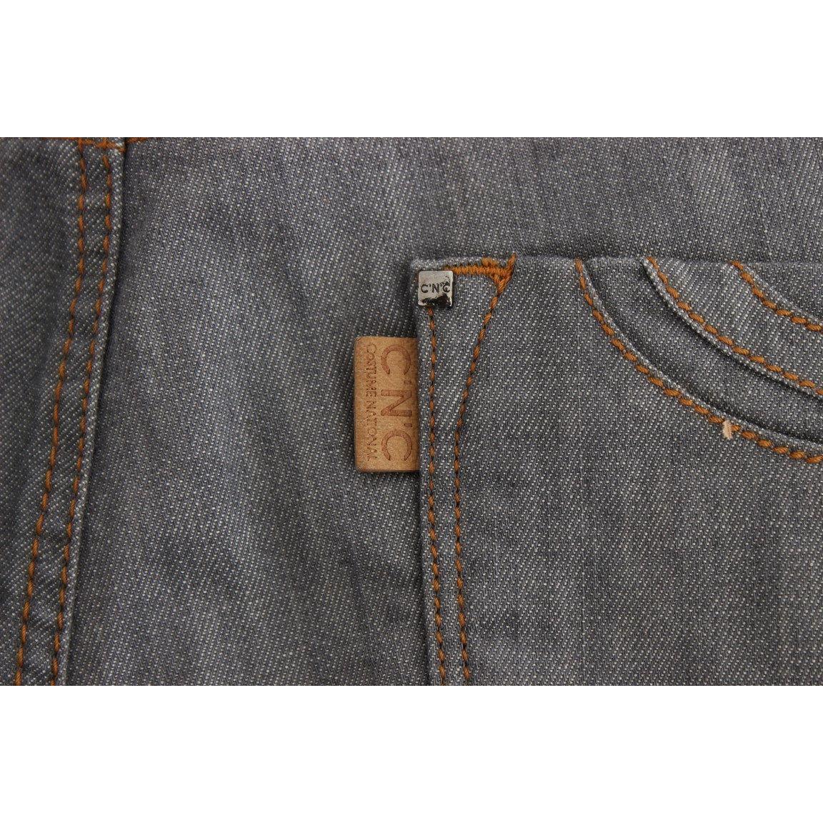 بنطلون جينز أنيق رمادي اللون بقصّة عادية من مجموعة Costume National