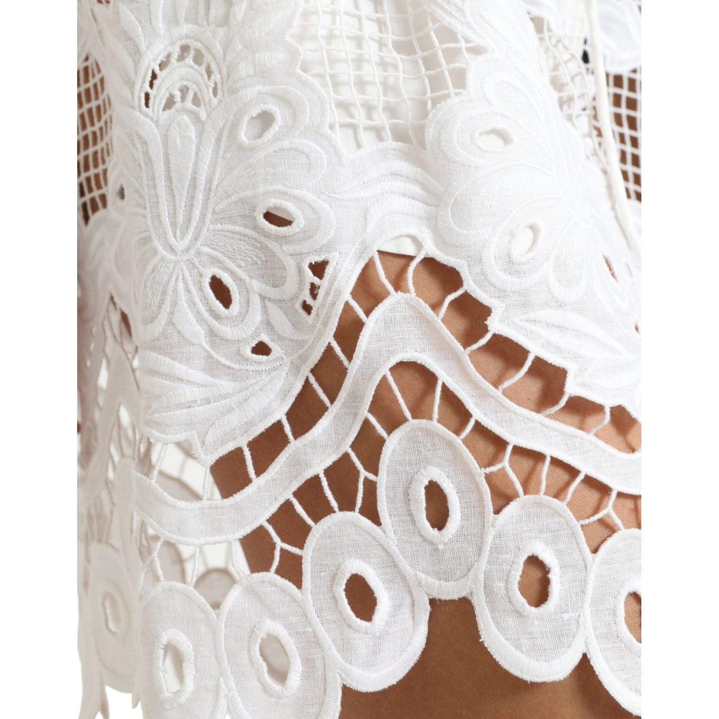 Dolce & Gabbana Chic High-Waisted Lace Shorts in Pure White Dolce & Gabbana