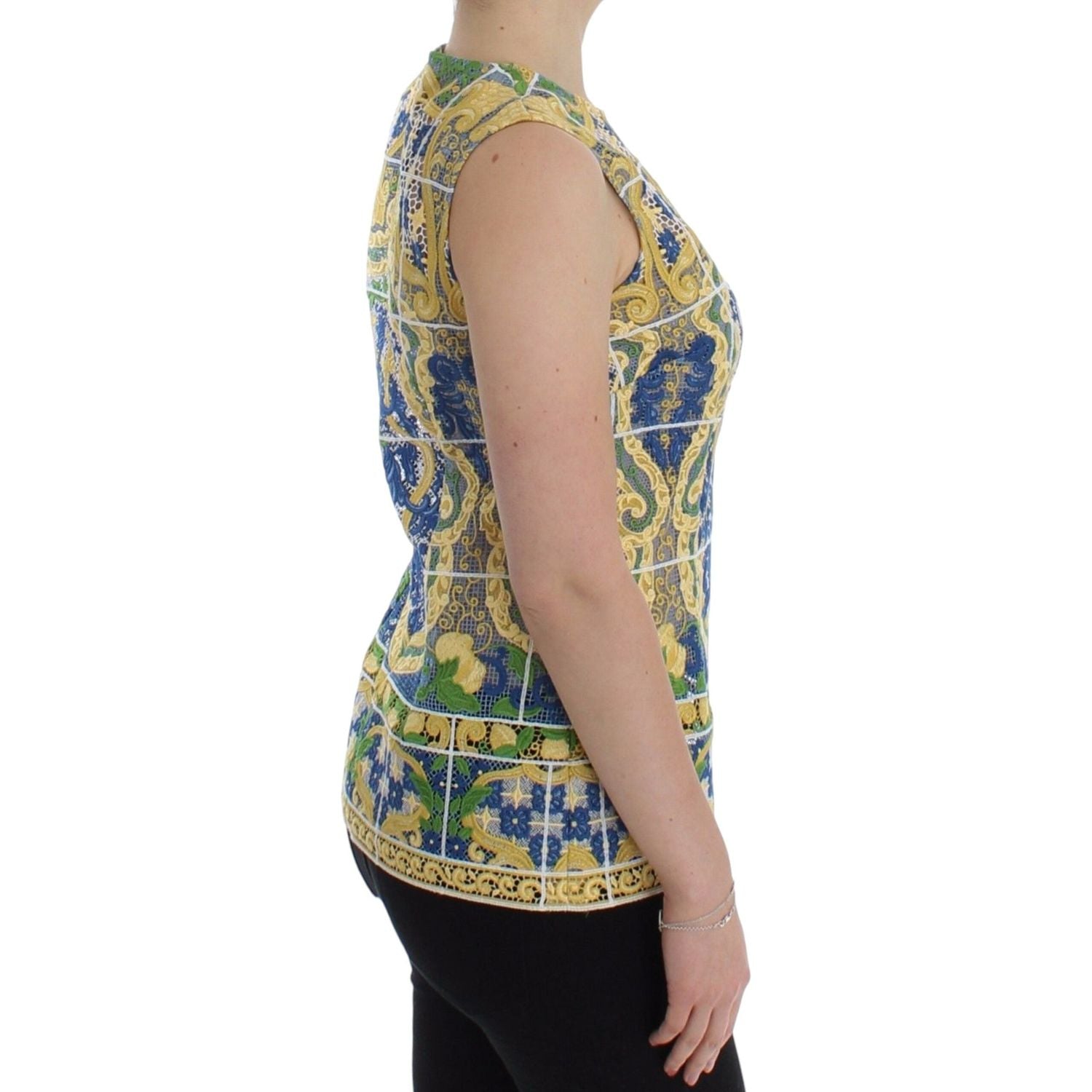 فستان دولتشي آند غابانا الأنيق بدون أكمام مطرز من ماجوليكا