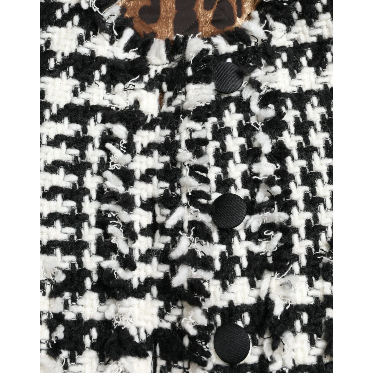 معطف ترنش طويل أنيق من دولتشي آند غابانا بنقشة مربعات