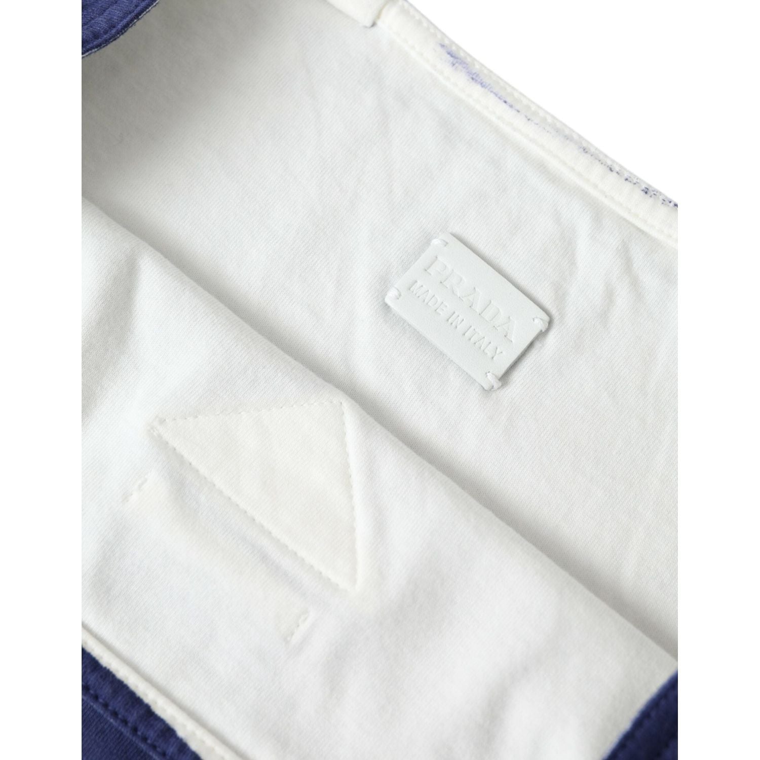 حقيبة برادا الزرقاء الأنيقة للنزهات الأنيقة