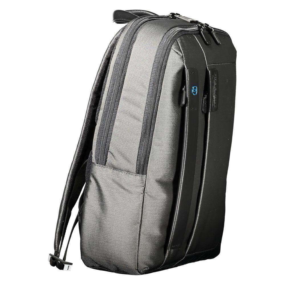 Front view with bag zipped and handles upright.