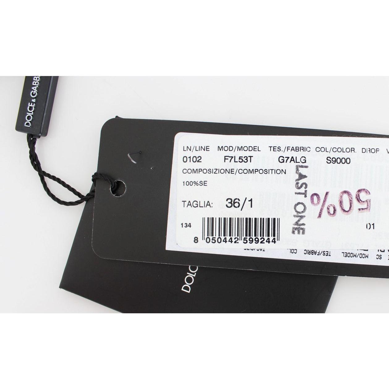 بلوزة حريرية أنيقة بطبعة العصور الوسطى من دولتشي آند غابانا