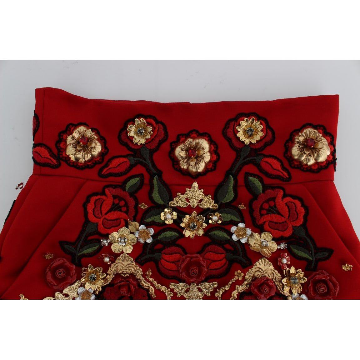 شورت قصير مطرز بزهرة الصقلية من مجموعة دولتشي آند غابانا Enchanted