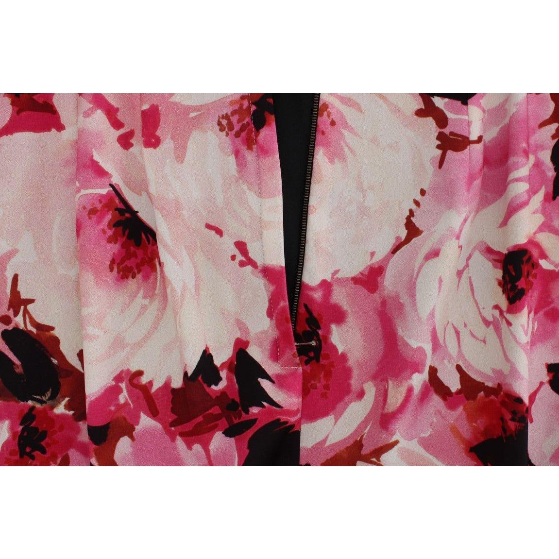 فستان طويل من دولتشي آند غابانا مزين بالزهور