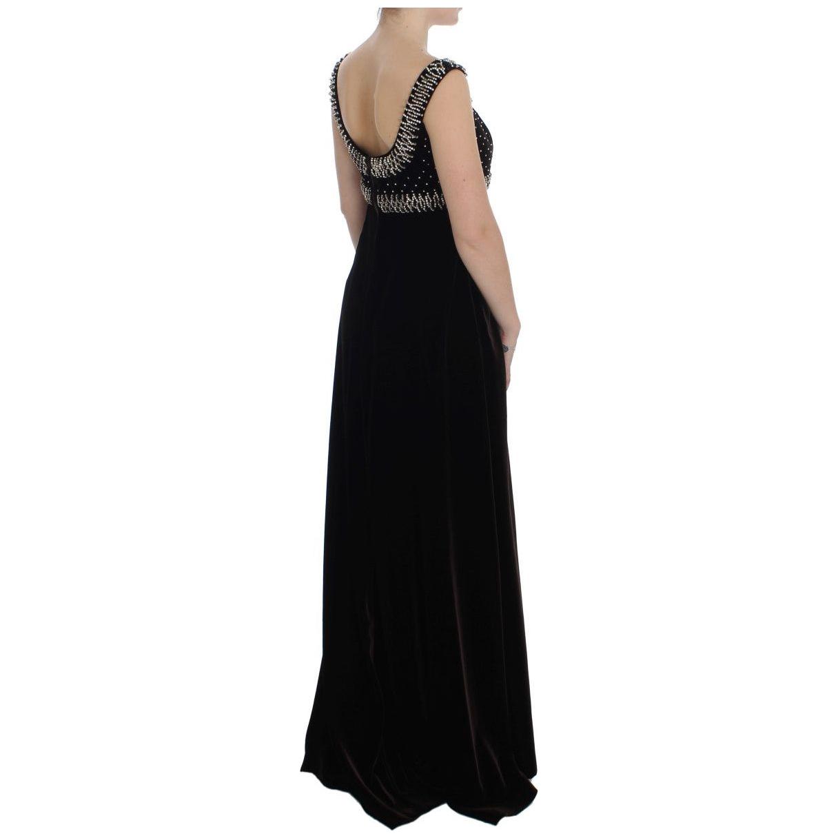 فستان دولتشي آند غابانا الأنيق المصنوع من المخمل البني والمزين بالكريستال