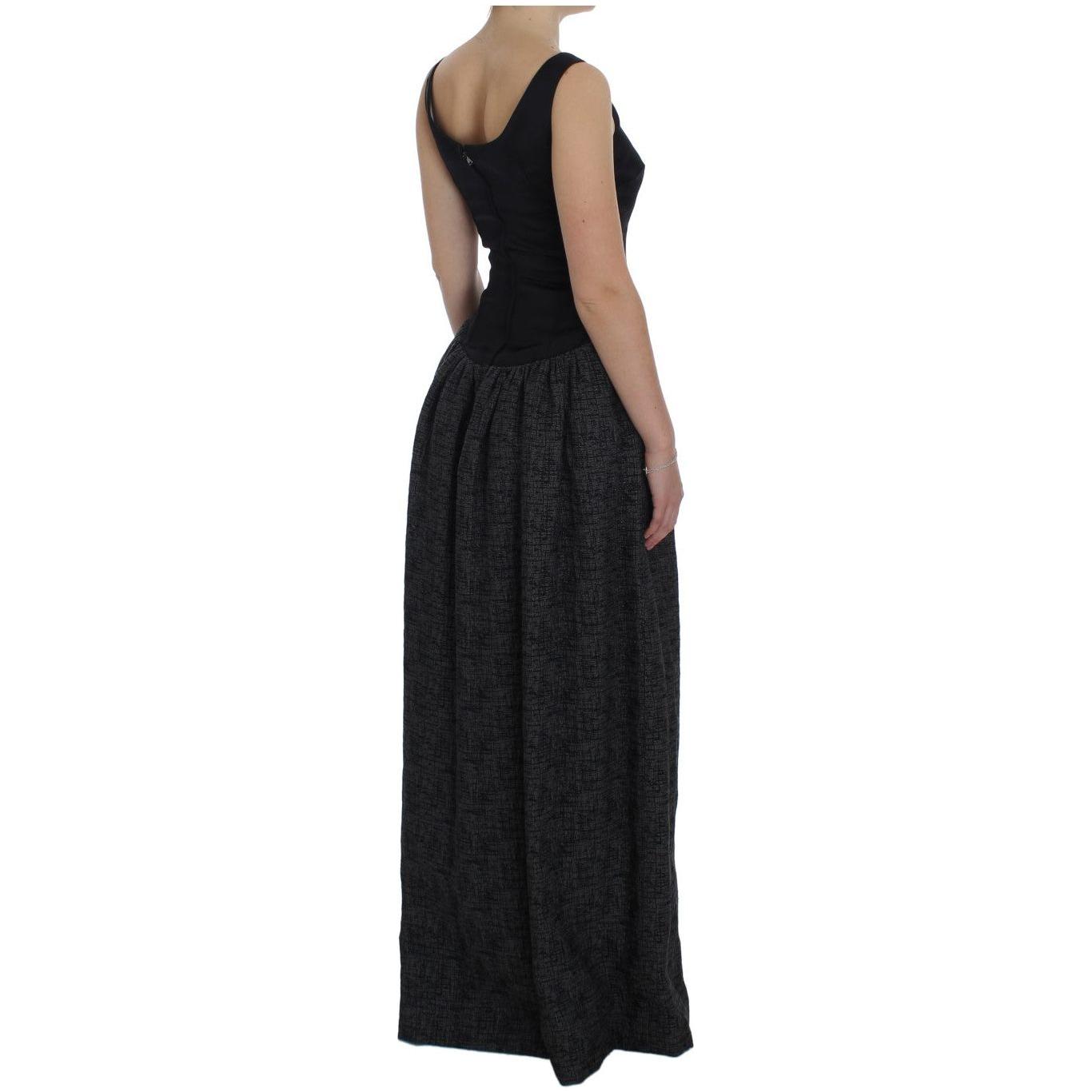 فستان دولتشي آند غابانا الأنيق باللون الأسود بطول كامل