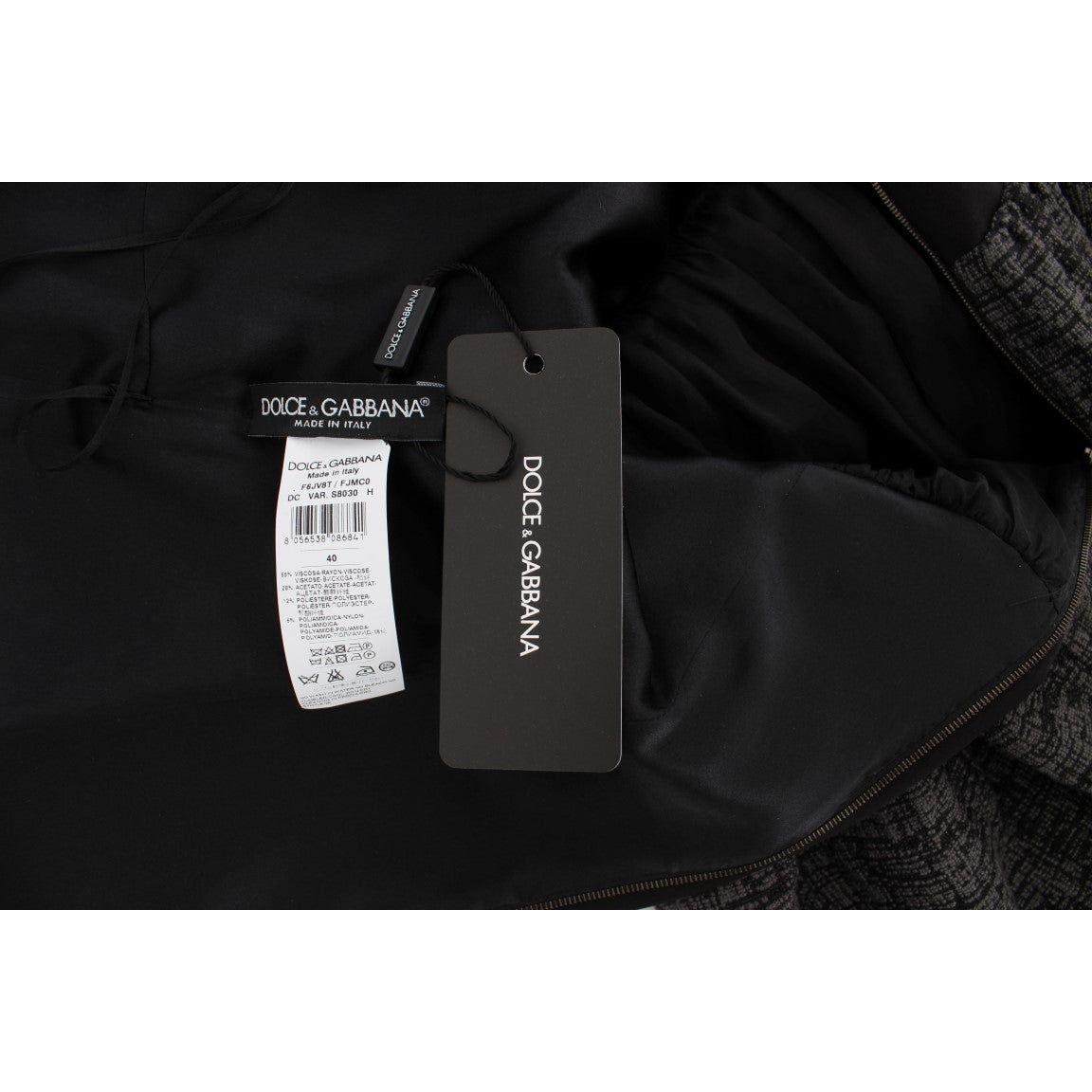 فستان دولتشي آند غابانا الأنيق باللون الأسود بطول كامل