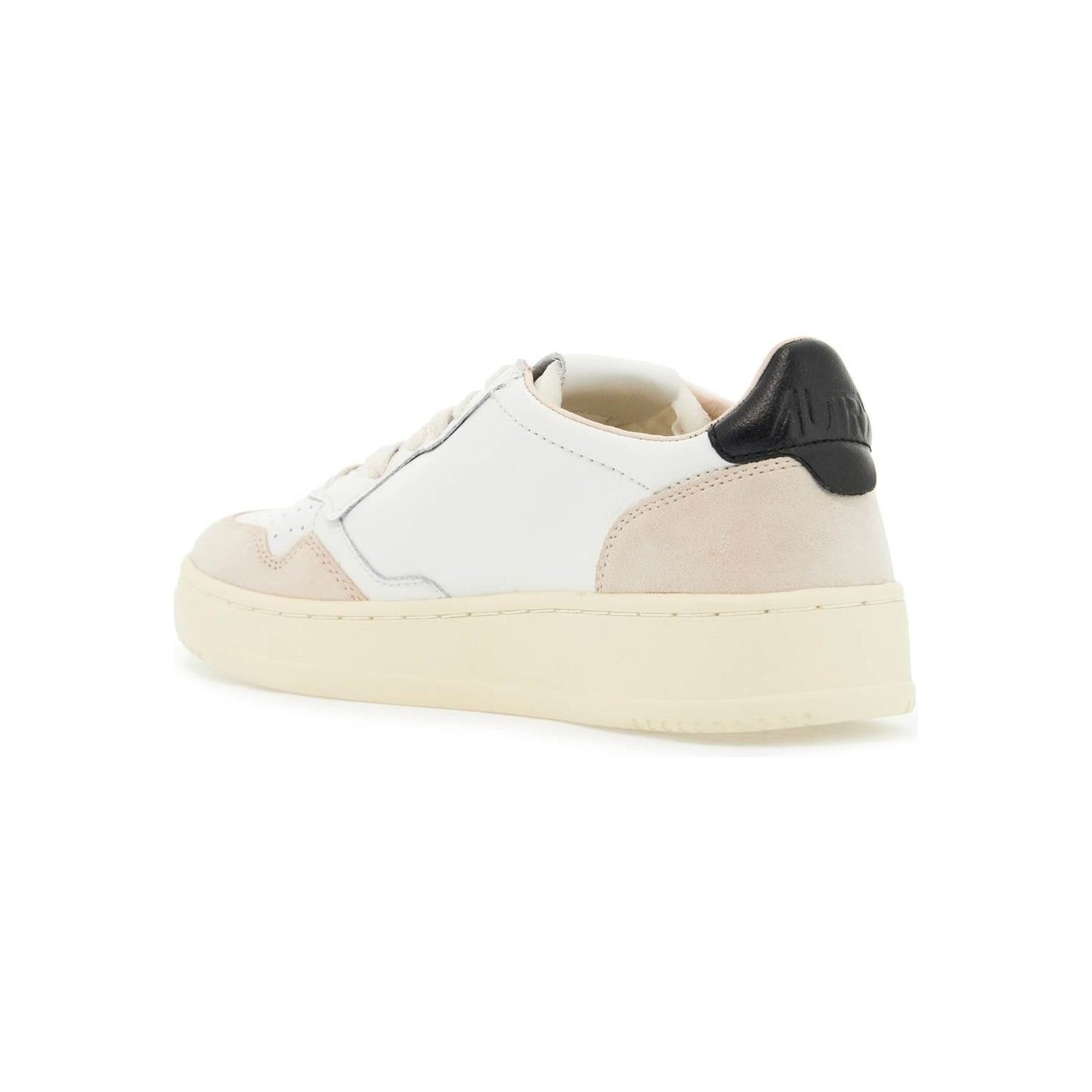 Autry leather medalist low sneakers Sneakers Autry