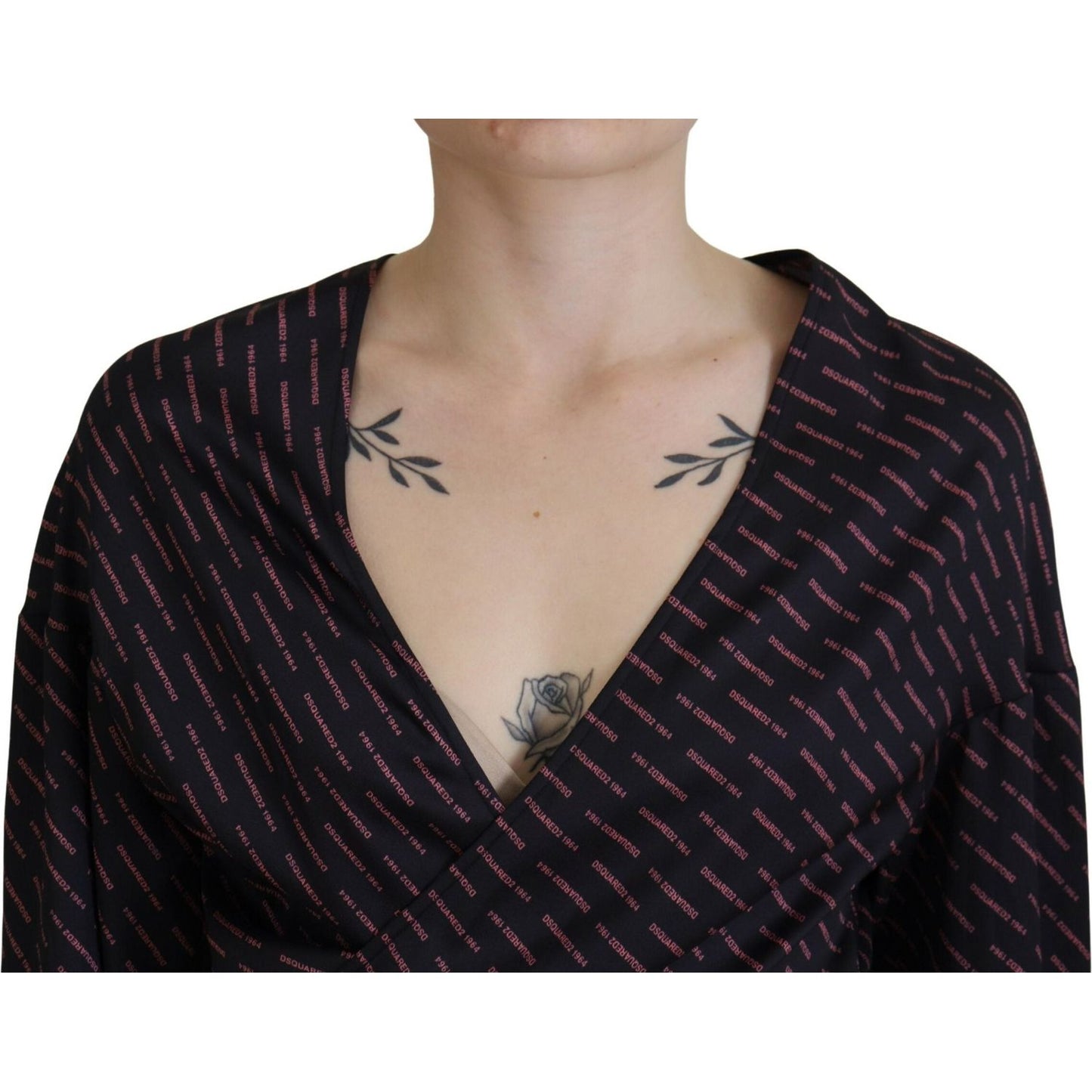 Dsquared² Black Polyester Cropped Logo Printed Blouse Top 1728,67345645728,Black,Clothing,Dsquared²,IT38 | XS,Long Sleeve - T-Shirts - Clothing,Material: 100% Polyester,Preowned / Defect,T-Shirts - Clothing,Tops & T-Shirts - Women - Clothing,Women